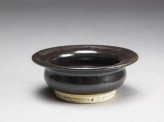 Black ware bowl with iron glaze (EA1956.1423)