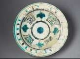 Bowl with rosette