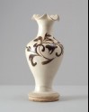 Cizhou ware vase with floral decoration and foliated rim (LI1301.187)