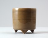 Greenware tripod incense burner with ruyi decoration (LI1301.199)