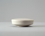 White ware circular box and lid (LI1301.222)