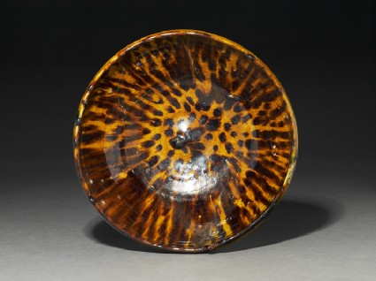 Bowl with splashed decorationtop