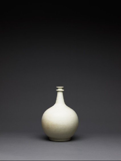 Gallipot with double-everted rimside