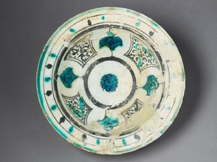 Bowl with rosettetop