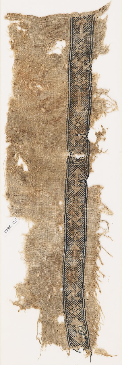 Textile fragment with an arrow, rosette, and spiralfront