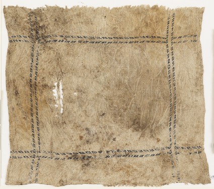 Cloth with slanting S-shapesfront