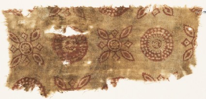 Textile fragment with rosettes and quatrefoilsfront