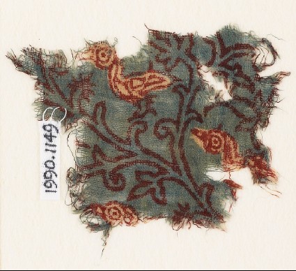 Textile fragment with birds and tendrilsfront