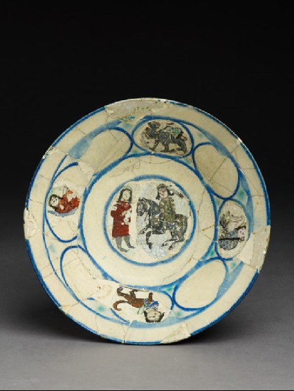 Bowl with two figurestop