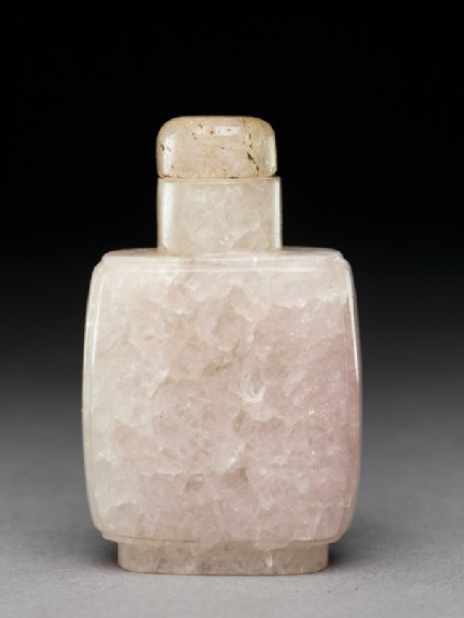 Quartz snuff bottleside