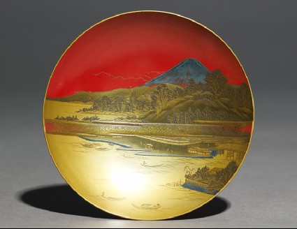 Sake cup depicting a lake in front of Mount Fujitop