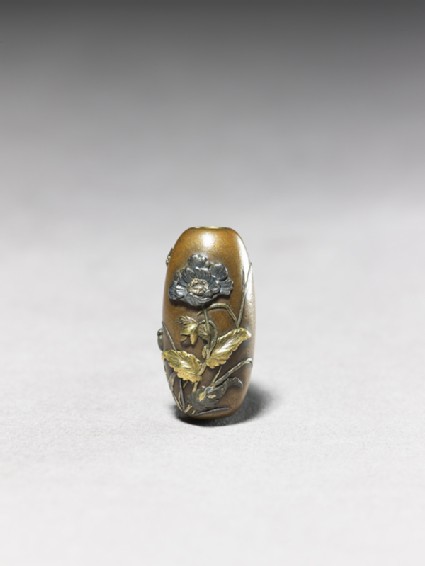 Ojime with flowersfront