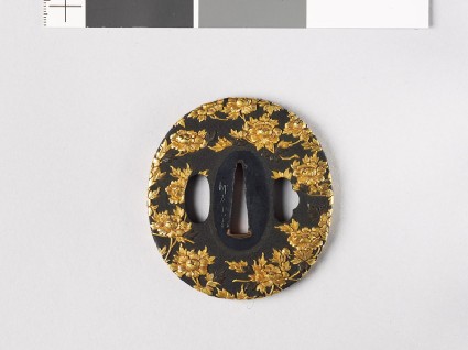Tsuba with peony spraysfront