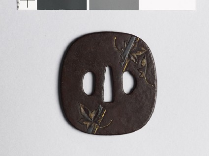 Tsuba with maple leavesfront