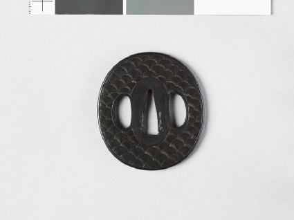 Tsuba with wavesfront